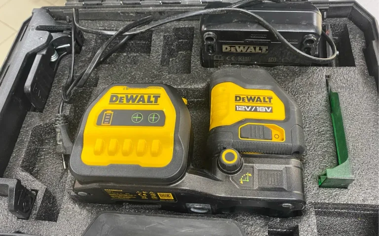 лазерный уровень Dewalt DCE088G18