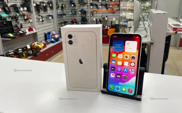 Apple iPhone 11 4/256 ГБ