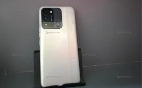 Tecno Spark 8C 4/64 ГБ