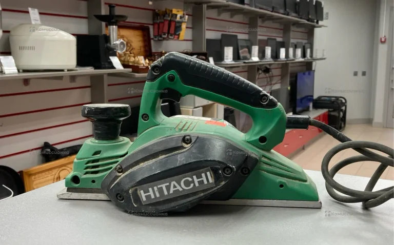 Электрорубанок Hitachi P20ST