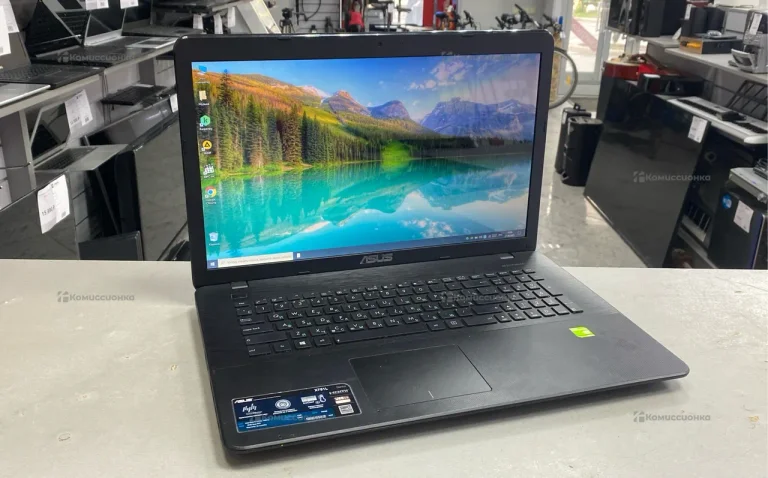Ноутбук Asus X751L