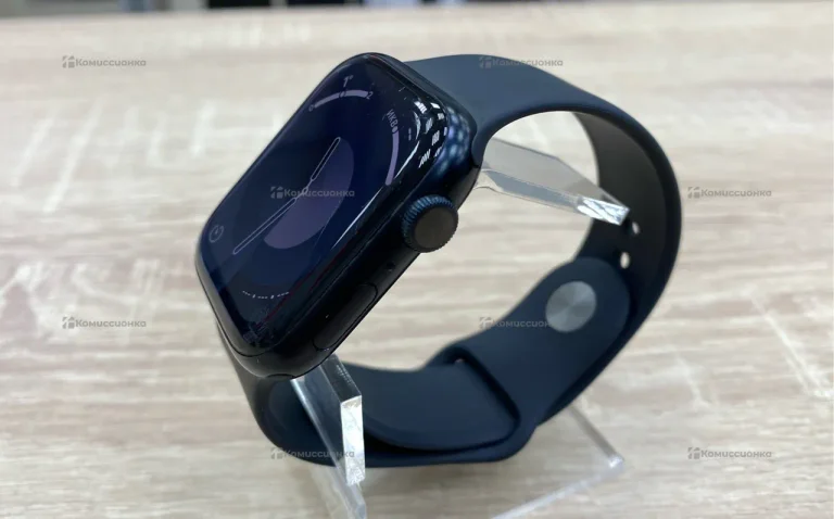 Часы  Apple Watch 7 45mm