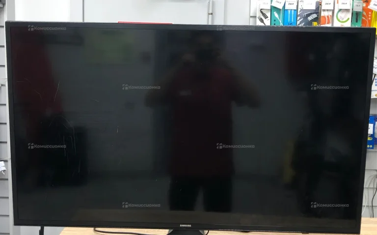 Телевизор Samsung UE43MU6100U