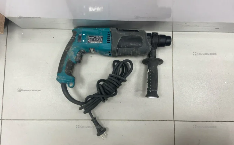 Перфоратор Makita 2470HR