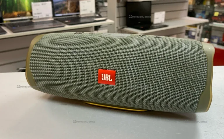 Колонка  JBL charge 4