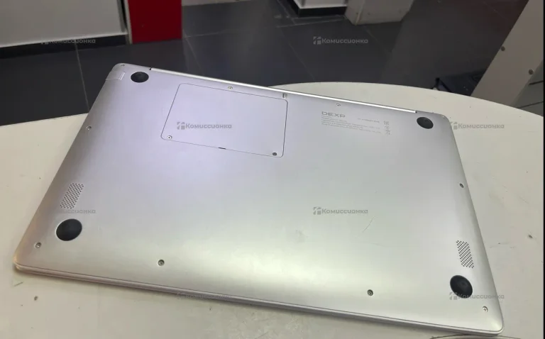 Ноутбук Dexp Aqulation C15