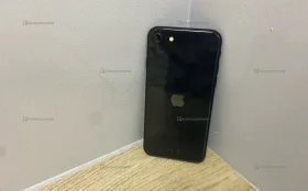 Apple iPhone SE (2020) 3/64 ГБ