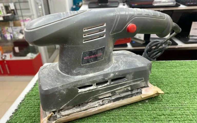 Вибрационная шлифовальная машинка Megamaster PTFS