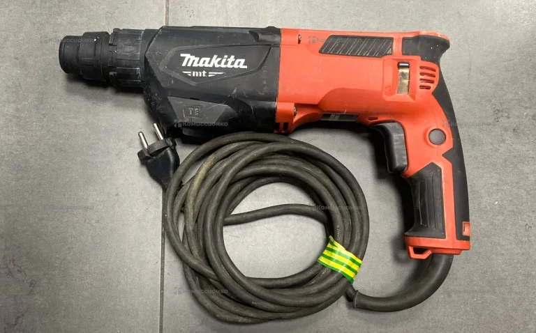 Перфоратор makita M8701