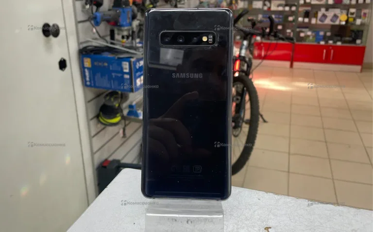 Samsung Galaxy S10 8/128 ГБ