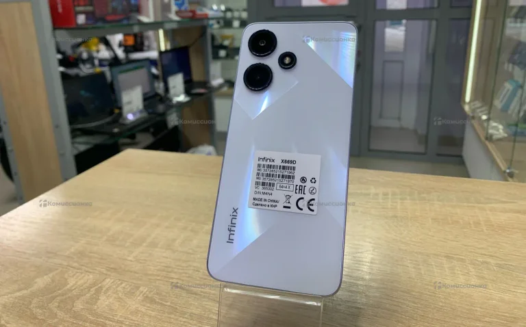 Infinix Hot 30i 4/64 ГБ