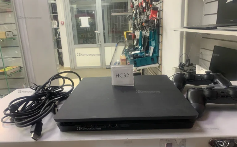 Приставка PlayStation PS4 slim 500gb