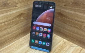 Xiaomi Pocophone F1 6/128 ГБ