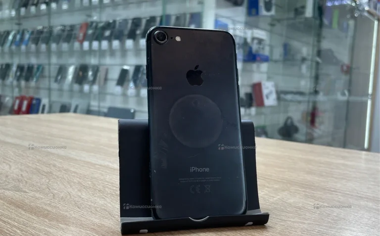 Apple iPhone 7 2/32 ГБ