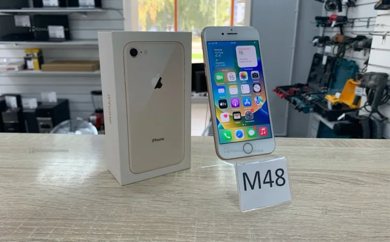 Apple iPhone 8 64 ГБ