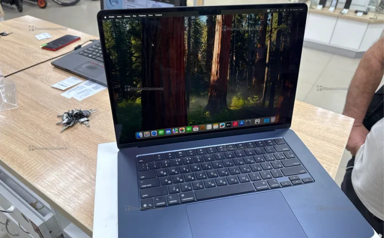 Ноутбук  MacBook Air 15 (2015) 16/256