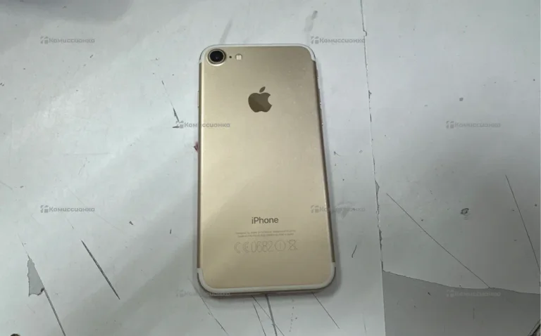 Apple iPhone 7 2/32 ГБ