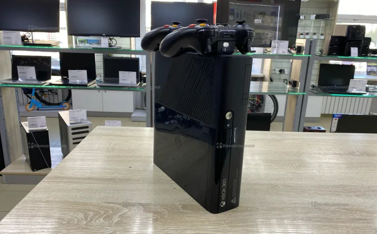 Приставка Xbox 360