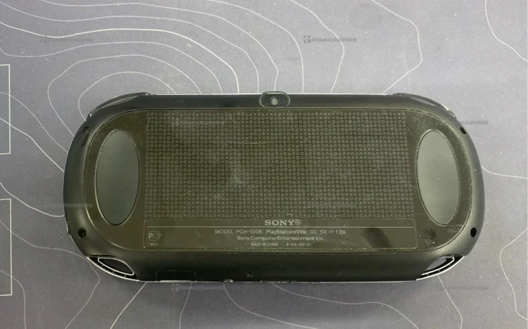 Приставка Sony psvita.