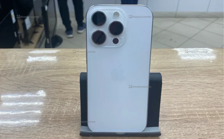 Apple iPhone 16 Pro 8/256 ГБ