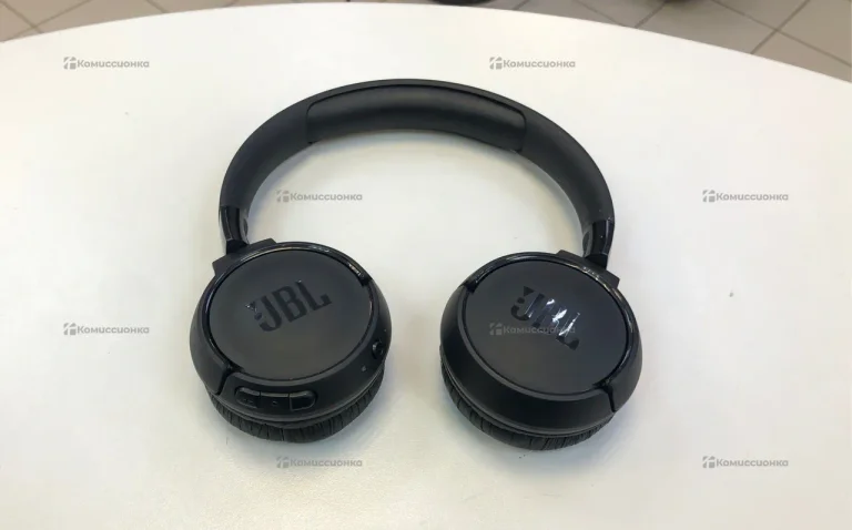 Наушники  JBL Tune 720bt полноразмерные