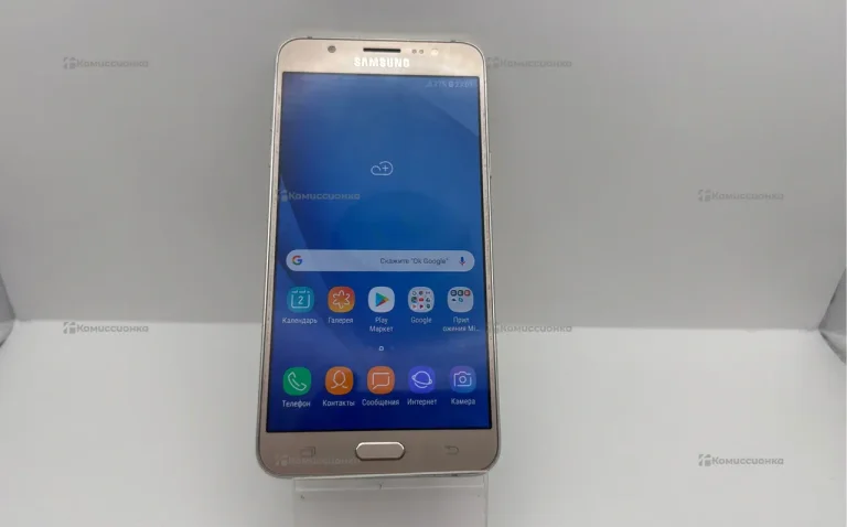 Samsung Galaxy J7 (2016) 2/16 ГБ