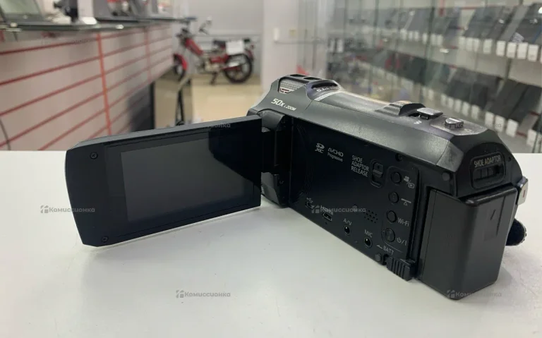 Видеокамера  panasonic hc v730