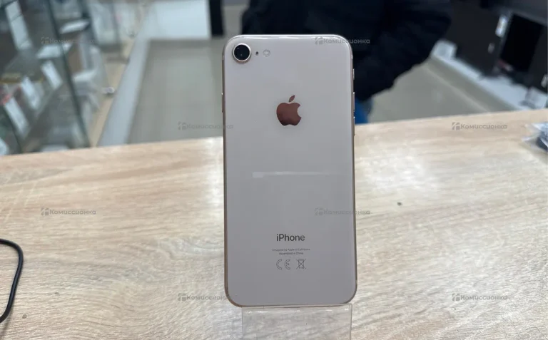 Apple iPhone 8 2/64 ГБ