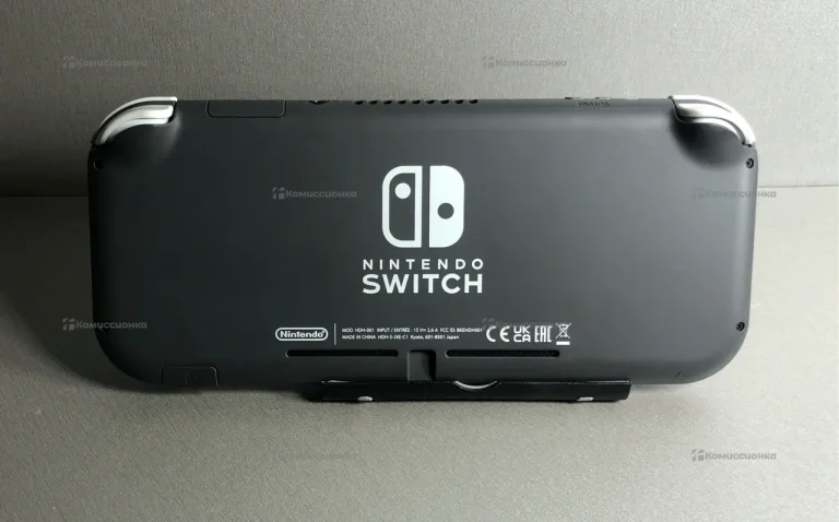 Приставка Nintendo switch lite