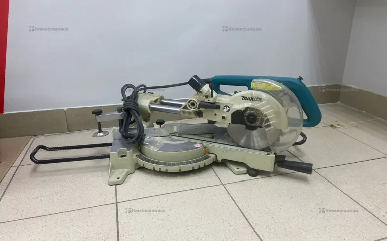 Торцовочная пила makita LS0714