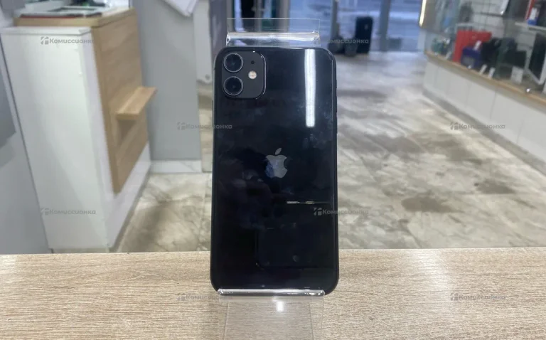 Apple iPhone 11 4/64 ГБ