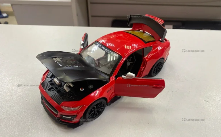 Машинка Ford Mustang GT