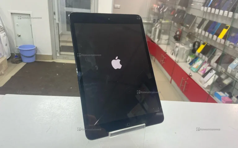 Планшет Apple iPad mini 4/64 wifi