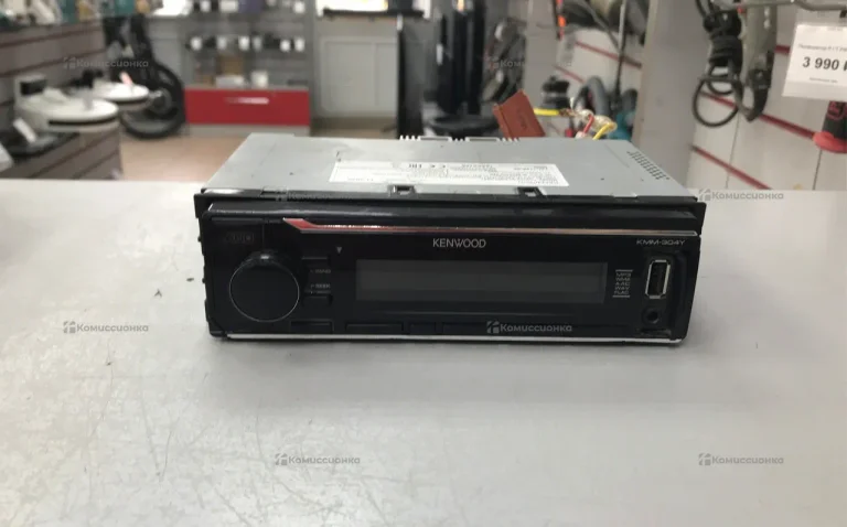 Автомагнитола  Kenwood KMM-304Y