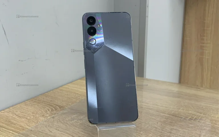 Tecno Pova 4 8/128 ГБ
