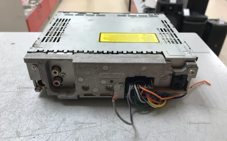 Автомагнитола Pioneer DEH-4000UB