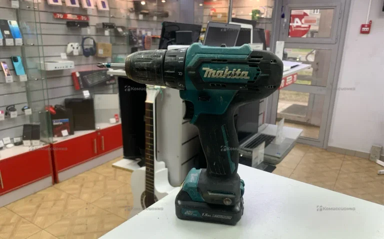 Дрель-шуруповерт Makita DF333DWYE