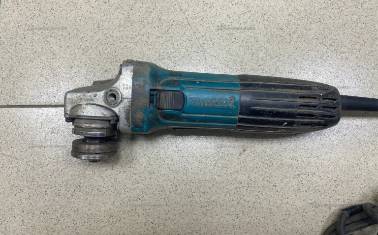 УШМ makita GA5030