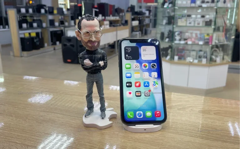 Apple iPhone 11 4/128 ГБ