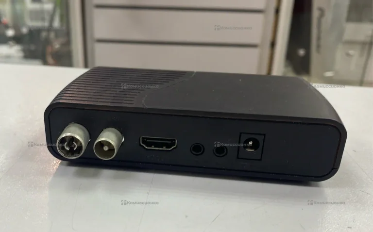 Цифровая ТВ приставка BarTon TH-563