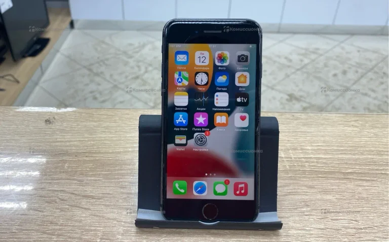 Apple iPhone 8 2/64 ГБ