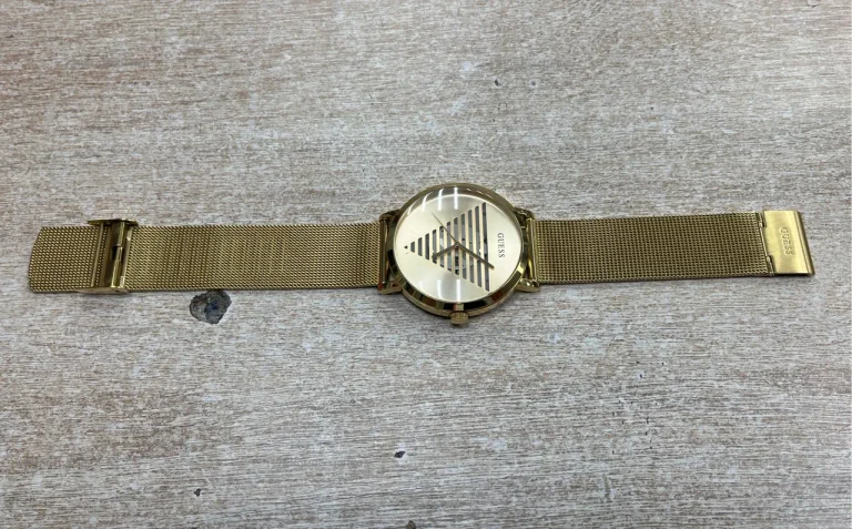 Часы  Guess GW0502G1