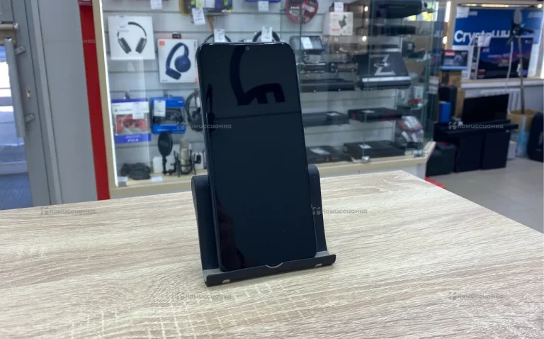 Infinix spark 7 plus 3/64