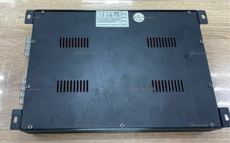 Усилитель ZEUS M-1.800