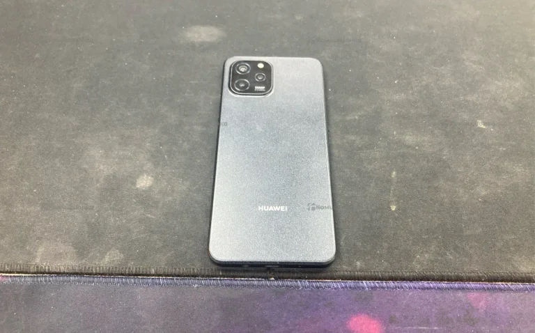 Huawei nova Y61 4/128 ГБ