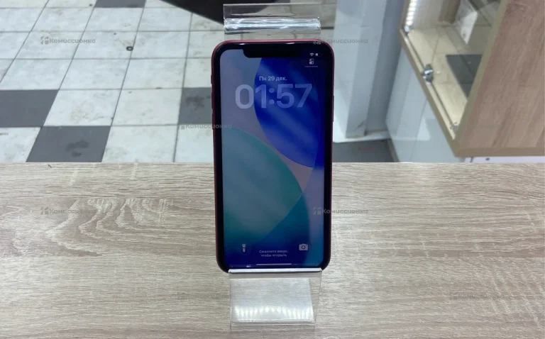 Apple iPhone 11 4/64 ГБ