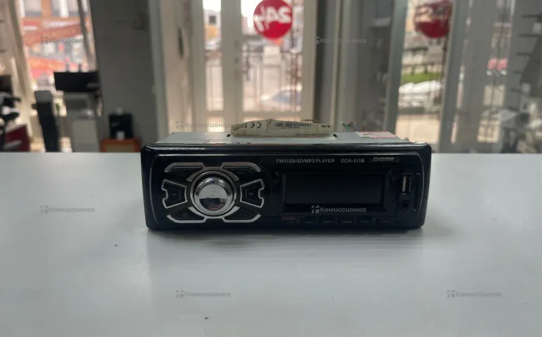 Автомагнитола DIGMA DCR-310B