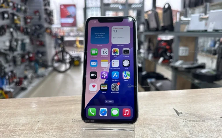Apple iPhone XR 3/64 ГБ