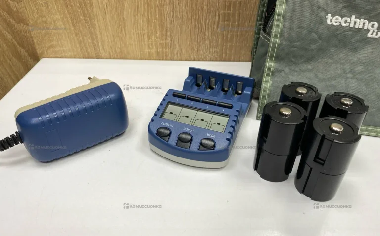 Зарядное устройство. Technoline BC-900