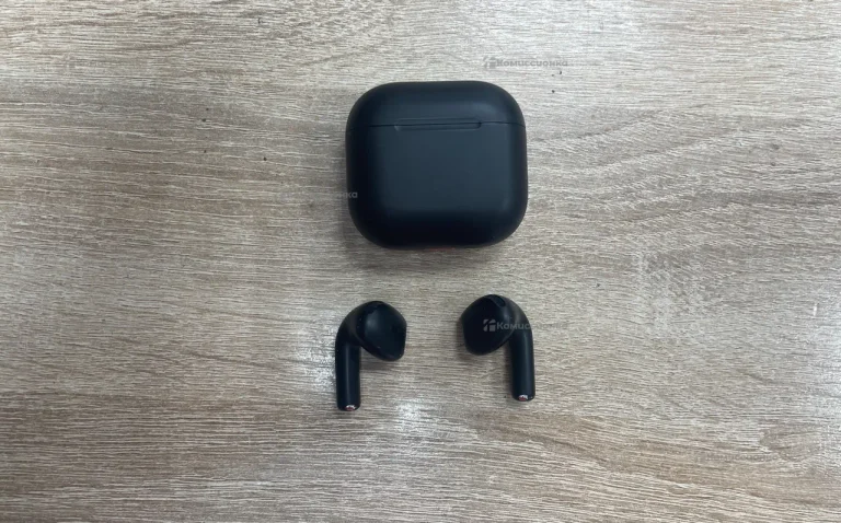 Наушники  Apple AirPods 4